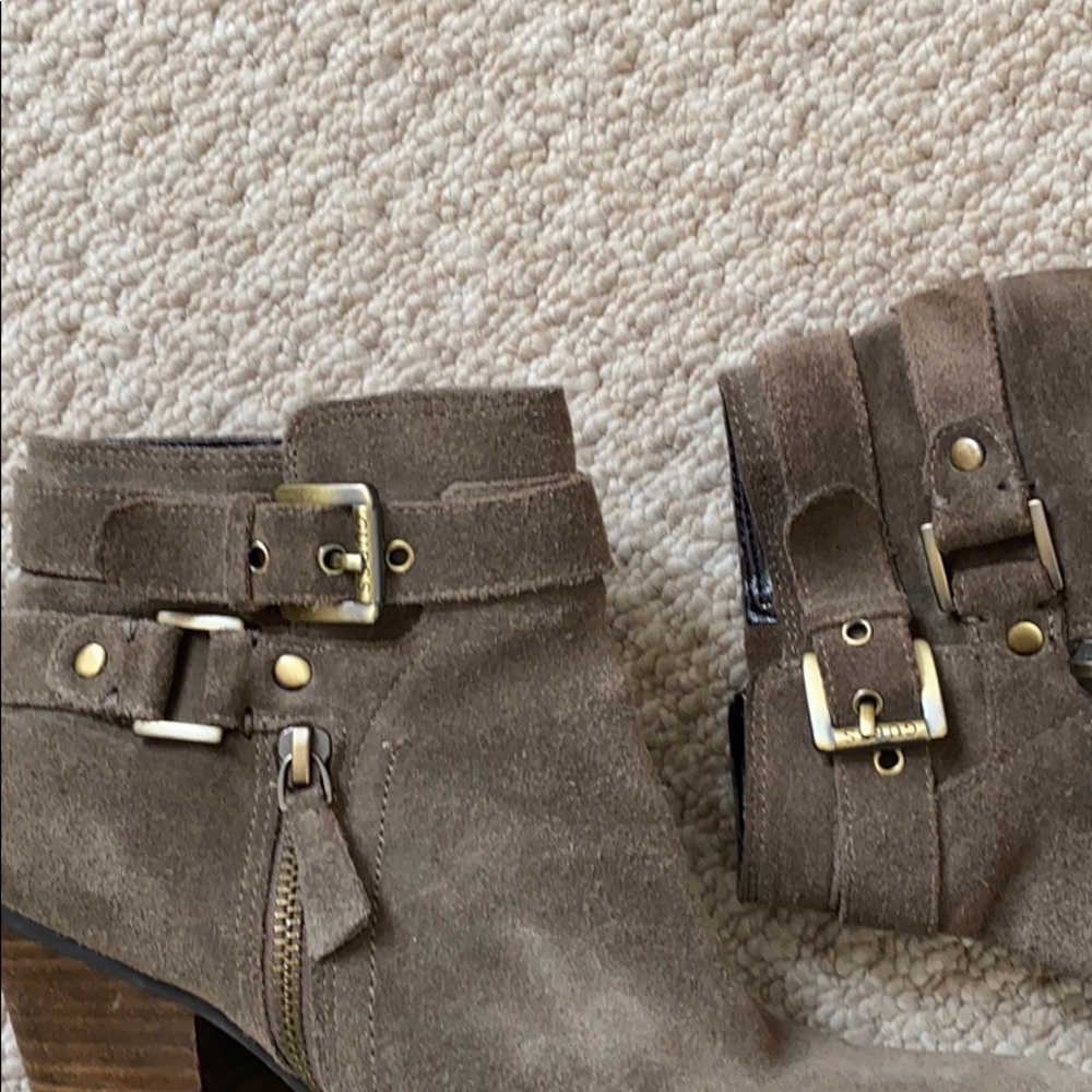 Guess booties! - Picture 7 of 8